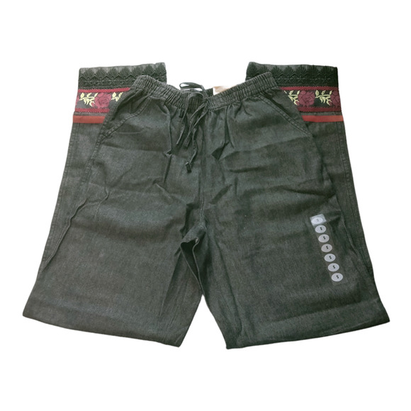 Austin Clothing Co Denim Outfit Blouse Pants Set Red Roses Black Size S NWT - Picture 2 of 11